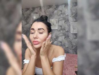 Zhuzha123 webcam model stream image