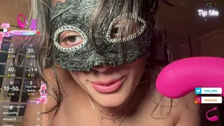 littleluna18 webcam model stream image