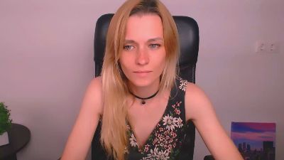 PeppyMia webcam model stream image
