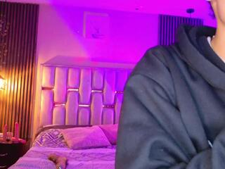 Sky Jules webcam model stream image
