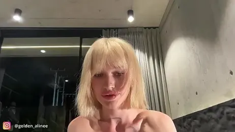 Golden_Aline webcam model stream image
