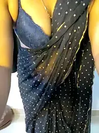 Malluvibez webcam model stream image