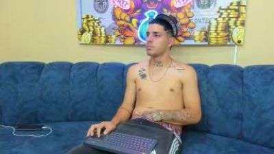 Boy_Wrap webcam model stream image
