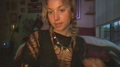 sallymustang22 webcam model stream image