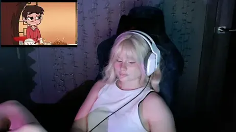 BlondyyArish webcam model stream image