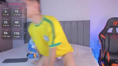 DustinLevine webcam model stream image