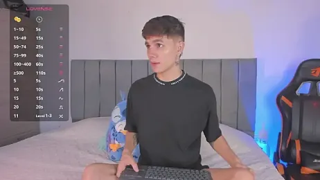 DustinLevine webcam model stream image