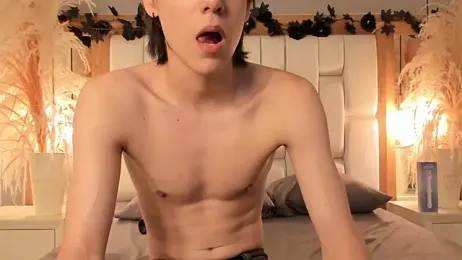 Daphne_And_Roger webcam model stream image