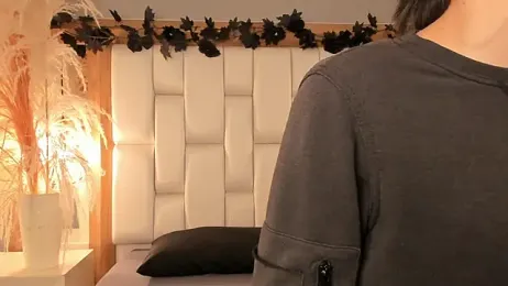 Daphne_And_Roger webcam model stream image