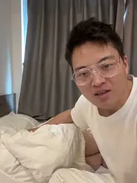 BruceMing webcam stripchat model stream image