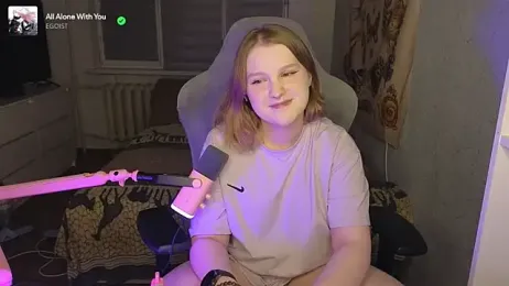 OliviaBlade webcam model stream image