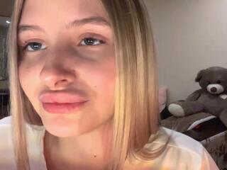 Evia Klass webcam model stream image