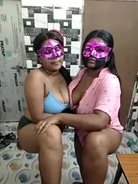 Horney_couple_4 webcam model stream image
