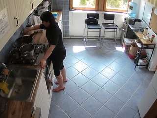 voyeurcam-julmodels-kitchen-2 webcam model stream image