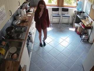 voyeurcam-julmodels-kitchen-2 webcam camsoda model stream image