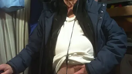 nonnomaturobisex webcam model stream image