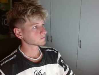 freddy_star webcam model stream image