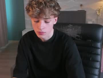 lovely_kevin_ webcam model stream image