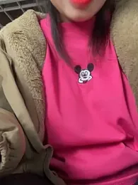 Laura8910 webcam model stream image