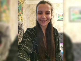Love_Crew webcam bongacams model stream image