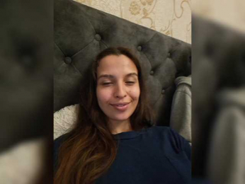 Love_Crew webcam bongacams model stream image