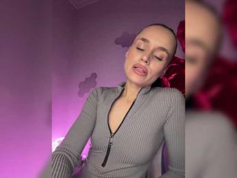 Enchantix webcam model stream image