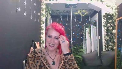 SkySparks webcam model stream image