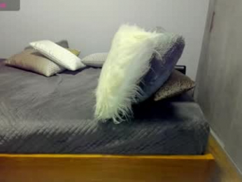 adam_clarke webcam model stream image