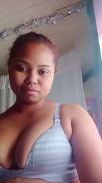 Artinah02 webcam model stream image