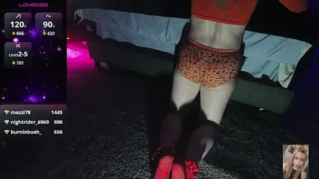 Blondiewithanass webcam stripchat model stream image