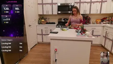 Blondiewithanass webcam stripchat model stream image