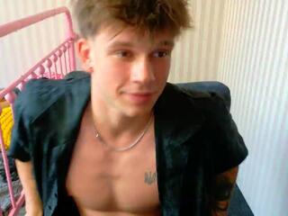 Knox Savage webcam model stream image