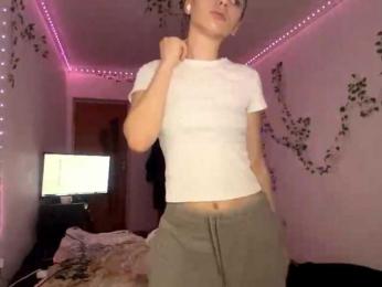 EvonneHeally webcam model stream image