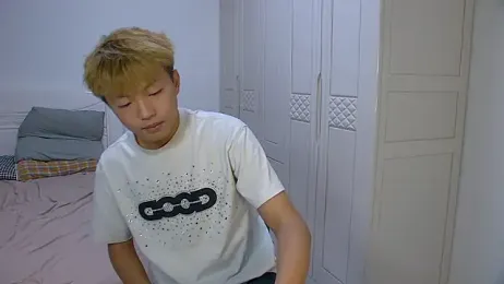 Chocolates-001 webcam model stream image