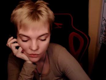 KrisNeal webcam model stream image