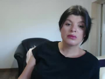 tessnaughty webcam model stream image