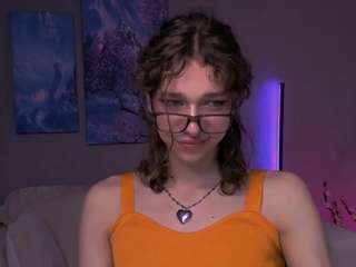 kevi-sunn webcam model stream image
