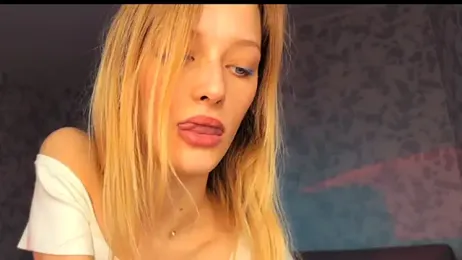 Evvie_Summn1 webcam stripchat model stream image