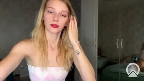 Evvie_Summn1 webcam model stream image