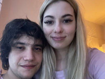 KaliAndGaz webcam model stream image