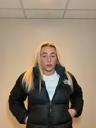 Strongqueen webcam model stream image