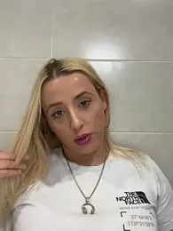 Strongqueen webcam stripchat model stream image