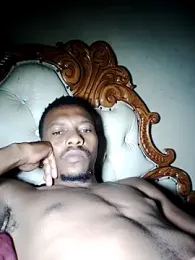 Capsuleeee webcam model stream image