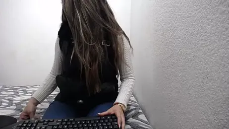 Luna_girlhot_ webcam model stream image