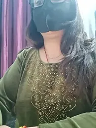 Aishwaryaa_69 webcam model stream image