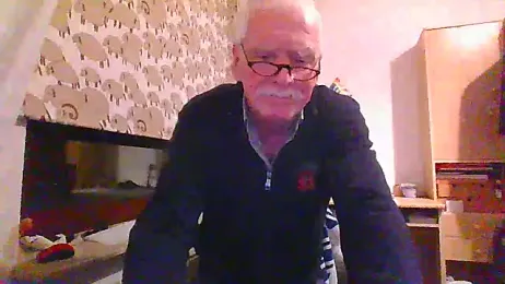 super-snoopy webcam model stream image