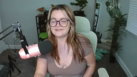 Briieverly webcam model stream image