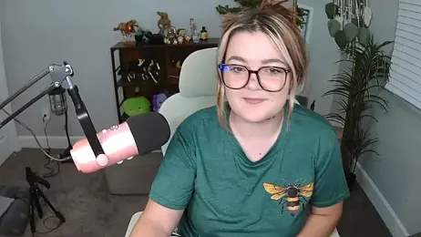 Briieverly webcam model stream image