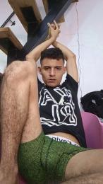 hot_latin20CM webcam model stream image