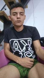 hot_latin20CM webcam model stream image